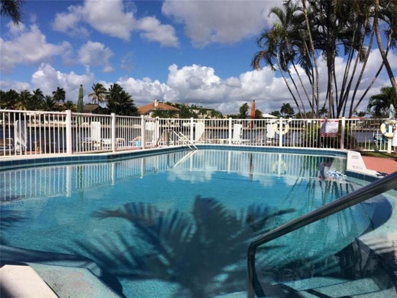 Studio Intracoastal Views! 5 Min Walk To The Beach Villa Pompano Beach Dış mekan fotoğraf